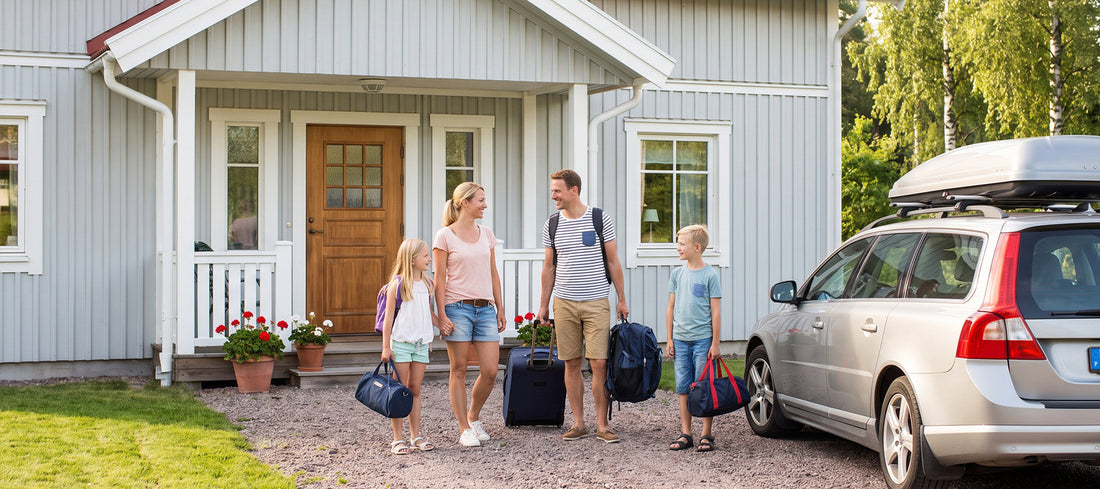Inför sommarresan: checklista för garderob, lådor & hall