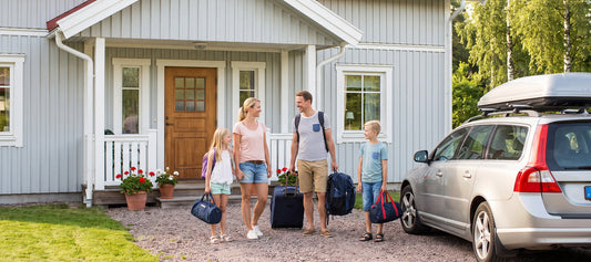 Inför sommarresan: checklista för garderob, lådor & hall